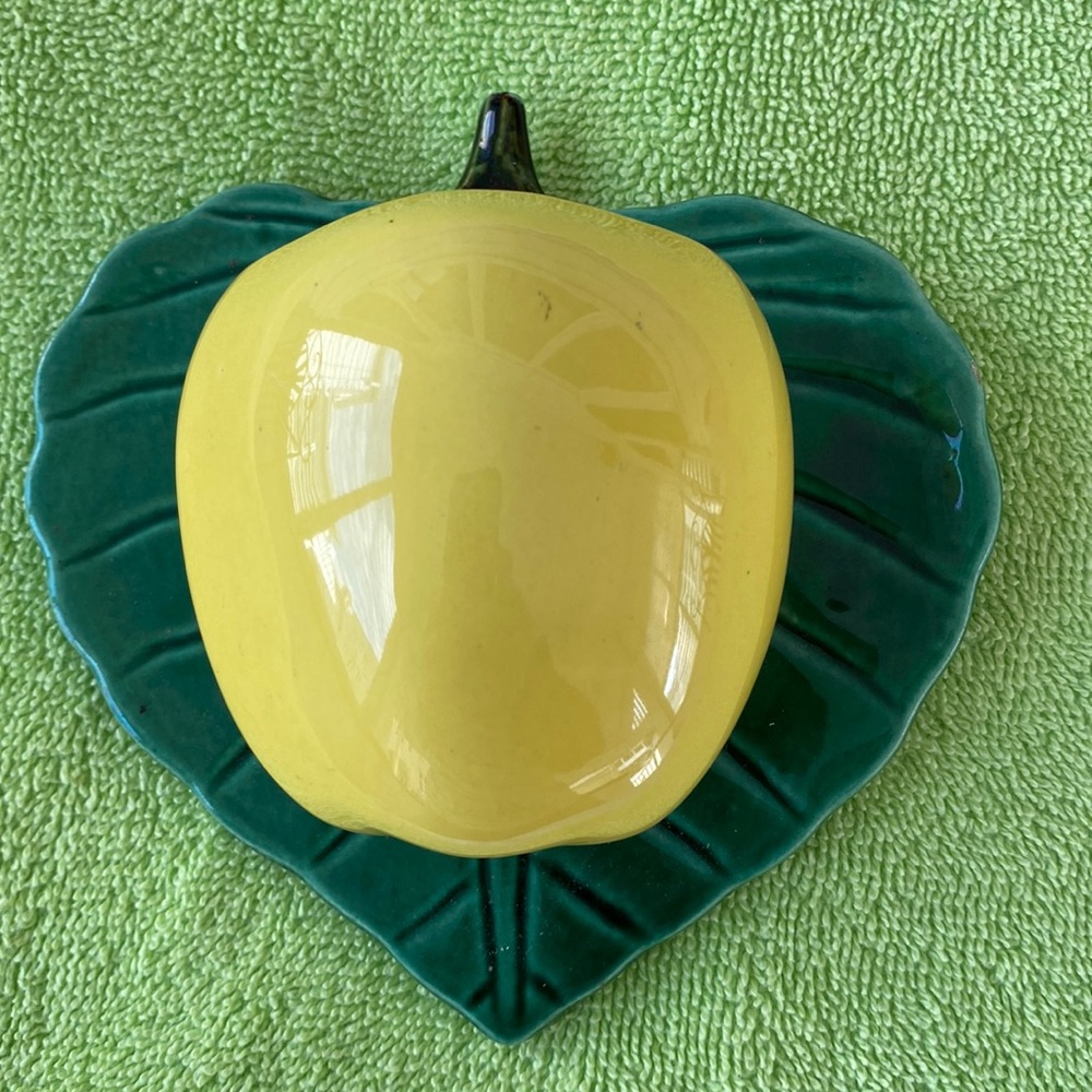 Wall Hanging Vintage Ceramic Apple-Made in California Vintage